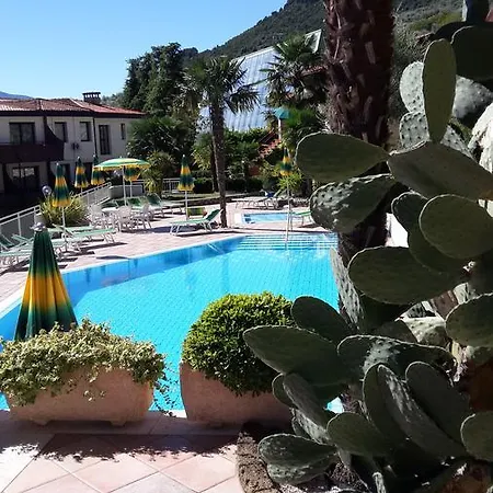 Clivia Apartman Limone sul Garda